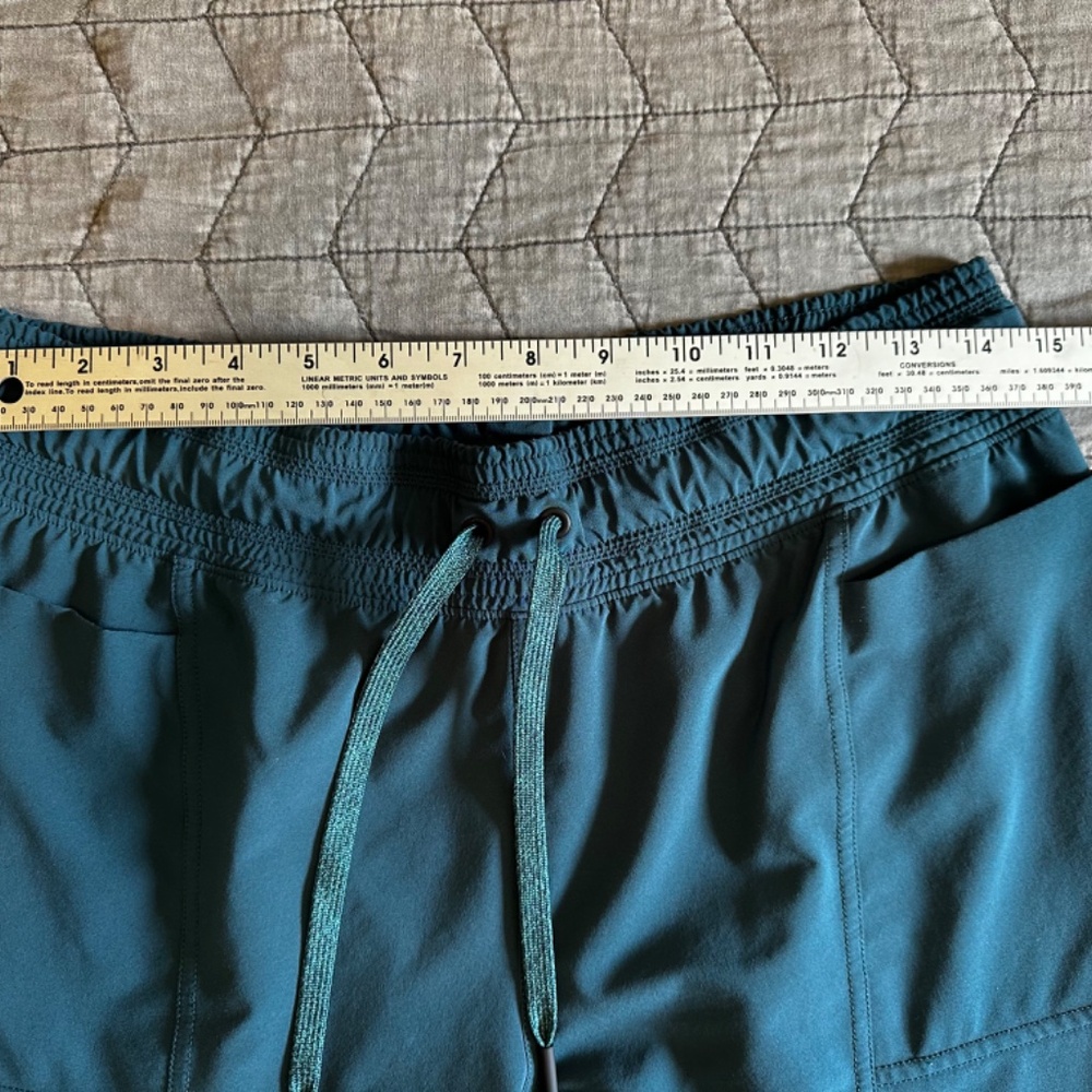 PrAna teal hiking capris size medium - Picture 8 of 9